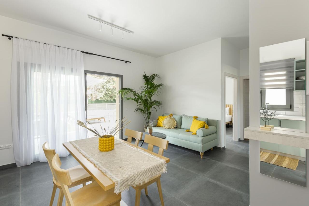 Yuka Villas Collection Nea Iraklitsa Exterior photo